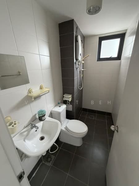 Kondominium untuk Disewa di Residence 8 - Vincent Beh - PropertyGuru.com.my