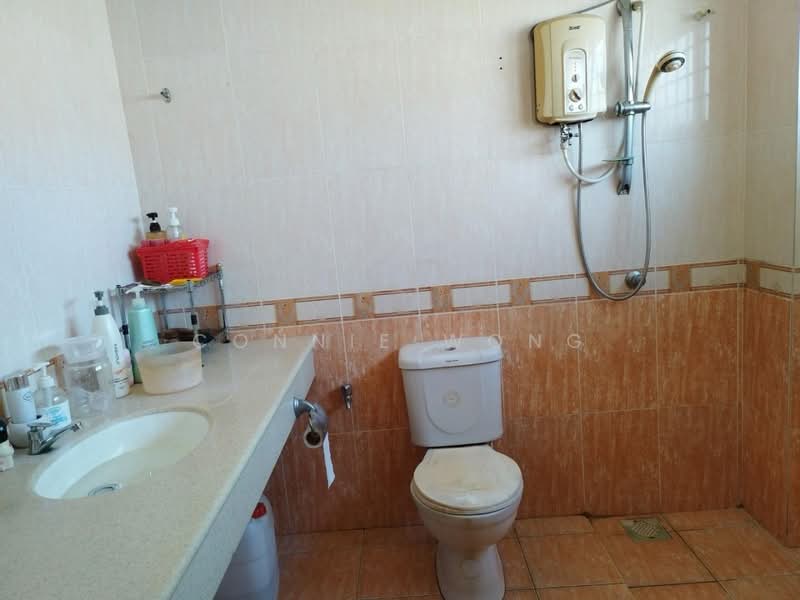 3-storey Terraced House for Sale in Taman Minang Ria (Cheras) - Connie Wong - Bathroom - PropertyGuru.com.my