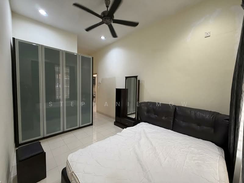 Terraced House for Rent in Taman Mutiara Rini (Skudai) - Stephanie Mow - Bedroom - PropertyGuru.com.my
