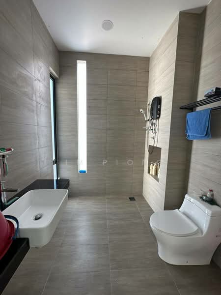 Rumah Teres 2 Tingkat untuk Dijual di Bemban (Melaka) - Tim Piong - Bathroom - PropertyGuru.com.my