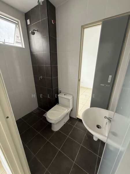 2-storey Terraced House for Sale in Pasir Gudang (Johor) - Helen Lee - Bathroom - PropertyGuru.com.my