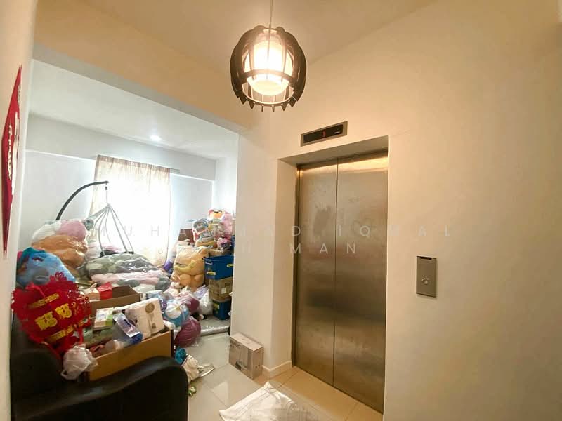 Condominium for Sale at Paragon 3 - Muhammad Iqmal Rahiman - Corridor - PropertyGuru.com.my