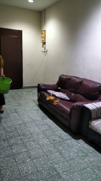 Rumah Teres 1 Tingkat untuk Dijual di Taman Chi Liung (Klang) - Jeniffer P'ng - Living Room - PropertyGuru.com.my