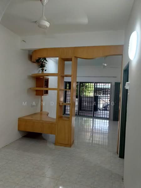 Rumah Teres 2 Tingkat untuk Disewa di Taman Song Choon (Ipoh) - Mandy Phang - Living Room - PropertyGuru.com.my
