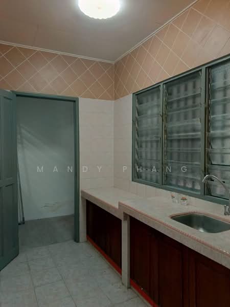 Rumah Teres 2 Tingkat untuk Disewa di Taman Song Choon (Ipoh) - Mandy Phang - Kitchen - PropertyGuru.com.my