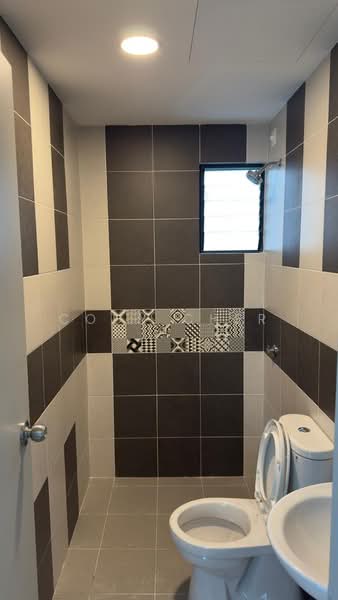 Service Residence for Rent at Residensi Emas - Cody Cher - Bathroom - PropertyGuru.com.my