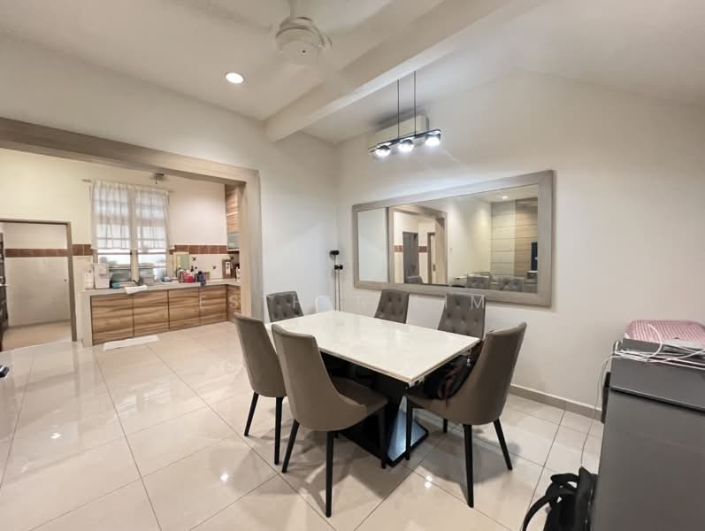 2-storey Terraced House for Sale in Seri Utama Damansara (Kota Damansara) - Esther Lim - Dining Room - PropertyGuru.com.my