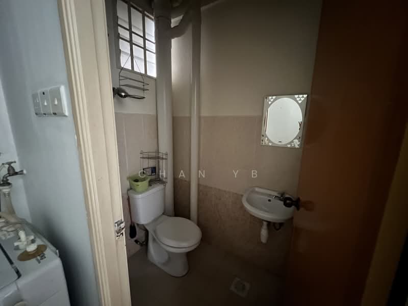 Apartment for Rent at Relau Vista Apartment - Chan YB - Bathroom - PropertyGuru.com.my