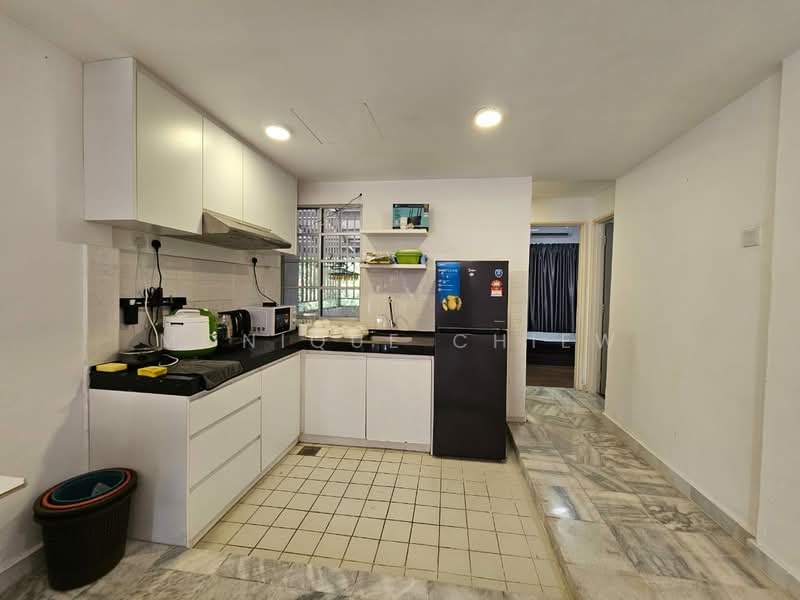 Flat for Rent at Pangsapuri Seri Cempaka (Serendah) - Monique Chiew - Kitchen - PropertyGuru.com.my