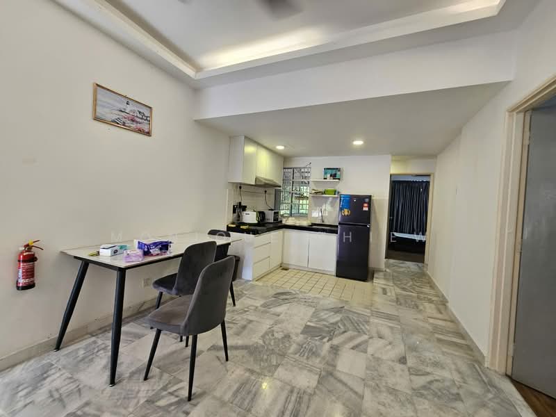 Flat for Rent at Pangsapuri Seri Cempaka (Serendah) - Monique Chiew - Kitchen - PropertyGuru.com.my