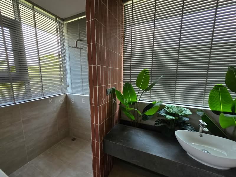 Twin Villa for Sale in Forest City (Gelang Patah) - Roselynn Chai - Bathroom - PropertyGuru.com.my