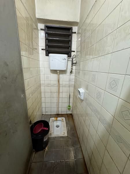 Factory for Sale in Austin (Johor Bahru) - Kayden Voon - Bathroom - PropertyGuru.com.my
