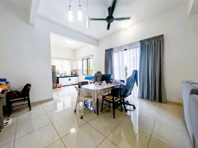 Semi-Detached House for Sale in Diamond City (Semenyih) - Iqbal Rafei - Dining Room - PropertyGuru.com.my
