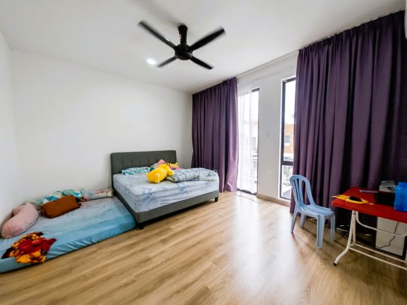 Semi-Detached House for Sale in Diamond City (Semenyih) - Iqbal Rafei - Bedroom - PropertyGuru.com.my