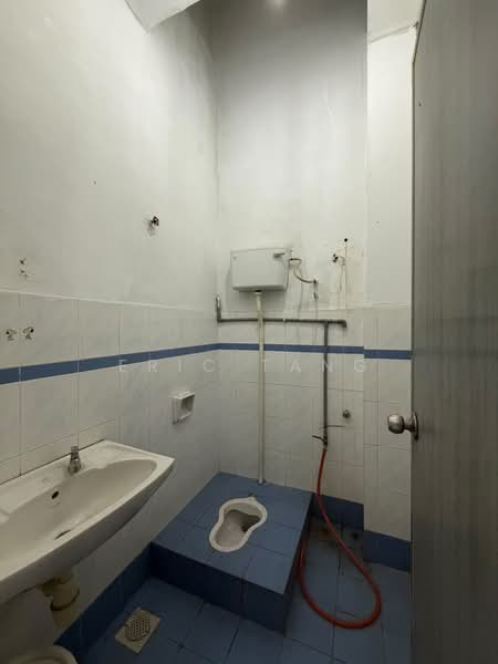 1-storey Terraced House for Rent in Johor Bahru (Johor) - Eric Tang - Bathroom - PropertyGuru.com.my