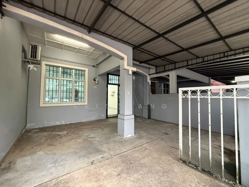 1-storey Terraced House for Rent in Johor Bahru (Johor) - Eric Tang - Exterior - PropertyGuru.com.my