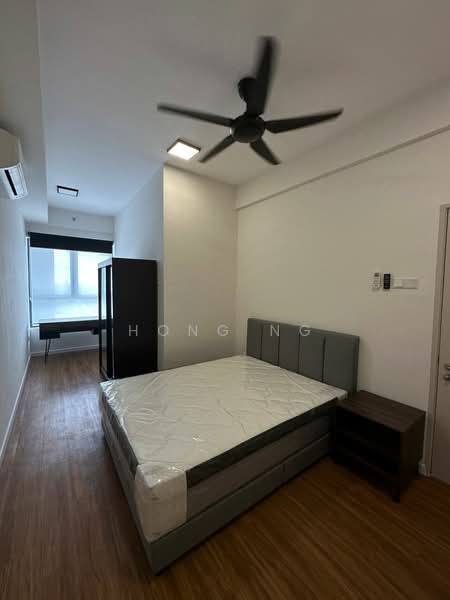 Service Residence for Sale at The Glenz @ Glenmarie - Hong Ng - Bedroom - PropertyGuru.com.my
