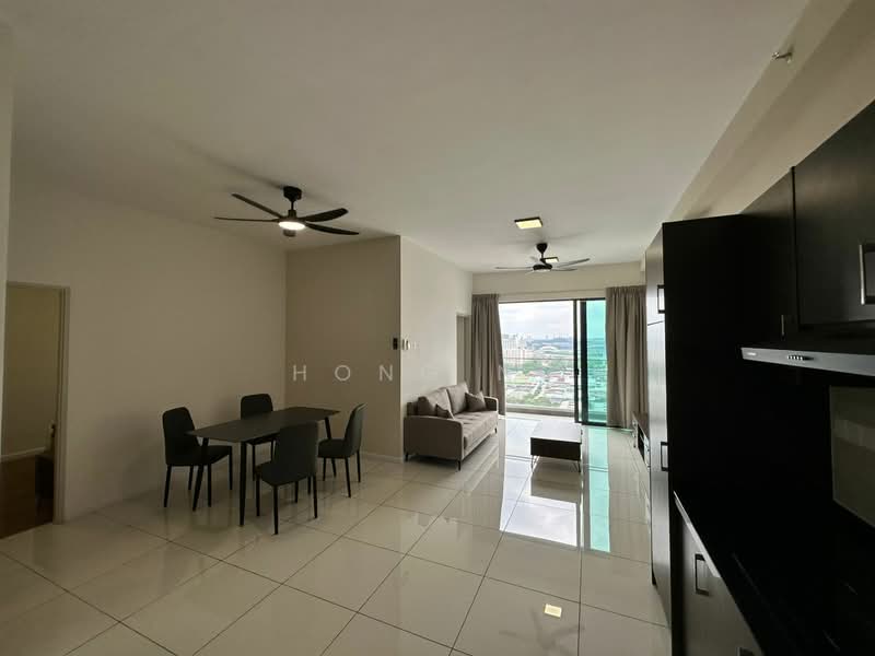 Service Residence for Sale at The Glenz @ Glenmarie - Hong Ng - Living Room - PropertyGuru.com.my