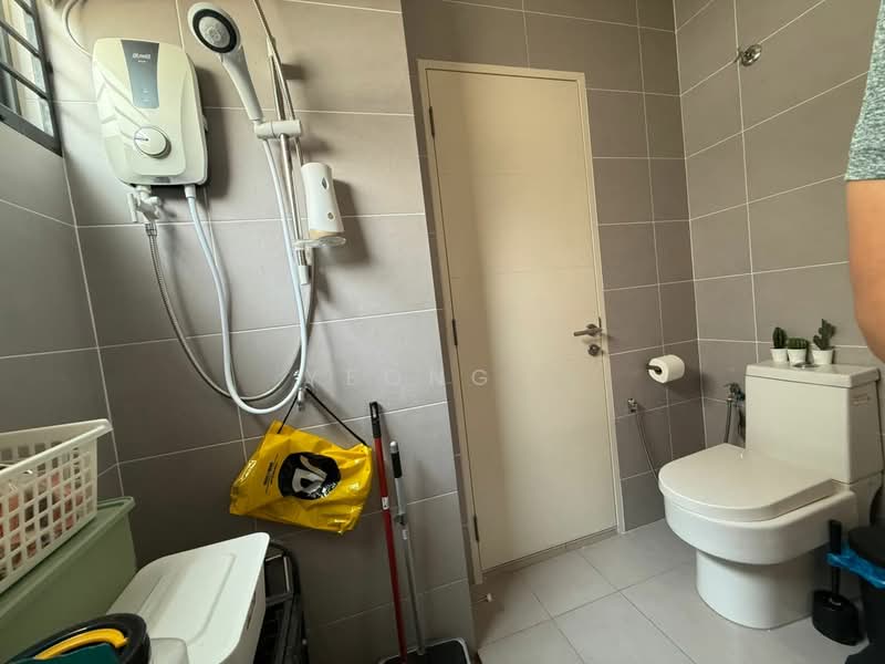 Rumah Teres 2 Tingkat untuk Dijual di Seremban (Negeri Sembilan) - Yeong . - Bathroom - PropertyGuru.com.my