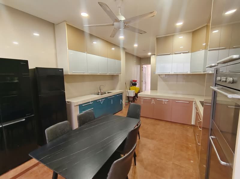 Rumah Teres untuk Dijual di Temasya Glenmarie (Glenmarie) - Calvin Tan - Kitchen - PropertyGuru.com.my
