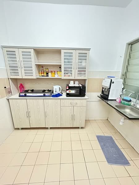 Condominium for Rent at Residensi Laguna (Sunway Belvedere) - Raymond Ling - Kitchen - PropertyGuru.com.my