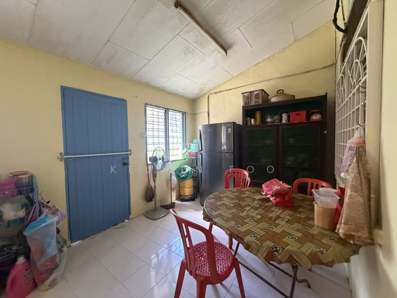 1-storey Terraced House for Sale in Taman Cicely (Teluk Intan) - Kelvin Foo - Kitchen - PropertyGuru.com.my