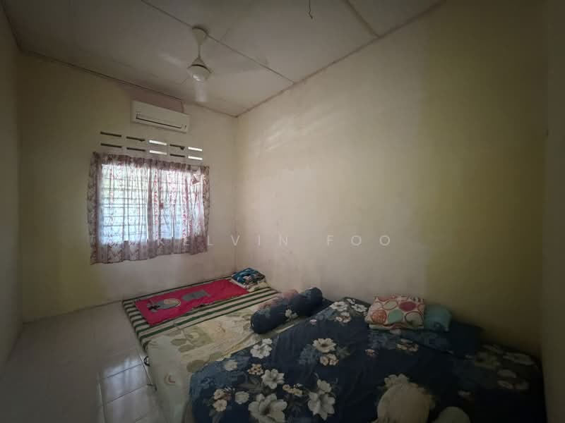 1-storey Terraced House for Sale in Taman Cicely (Teluk Intan) - Kelvin Foo - Bedroom - PropertyGuru.com.my