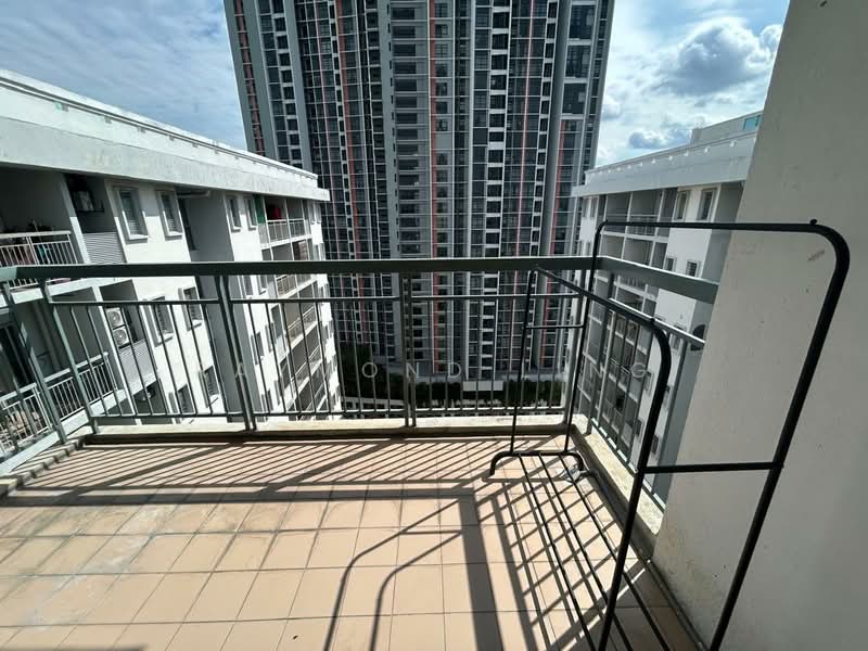 Condominium for Rent at Residensi Laguna (Sunway Belvedere) - Raymond Ling - Balcony - PropertyGuru.com.my