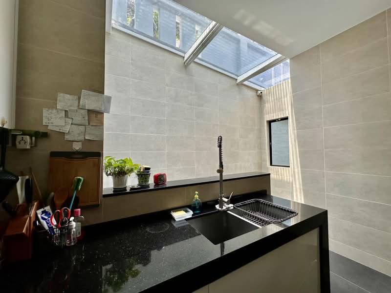 Rumah Berkembar untuk Dijual di Cheras (Selangor) - Aivan Ng - Kitchen - PropertyGuru.com.my
