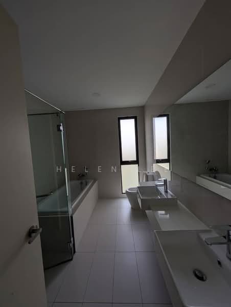Semi-Detached House for Rent in Iskandar Puteri (Nusajaya) (Johor) - Helen Lee - Bathroom - PropertyGuru.com.my