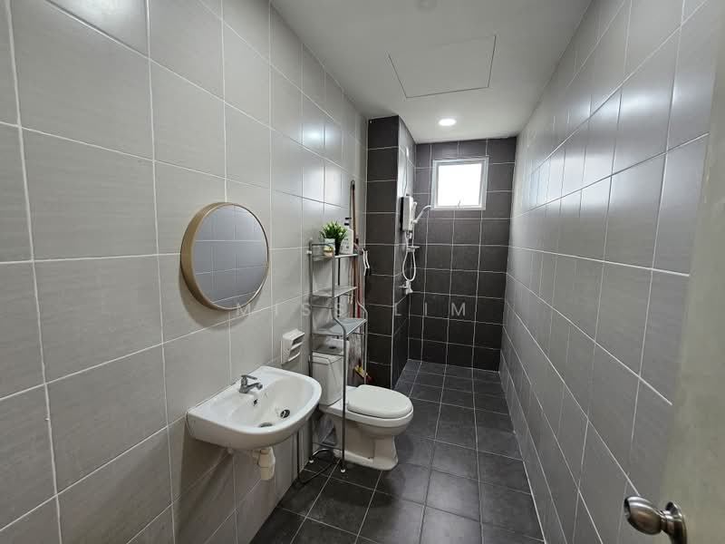 Servis Apartment untuk Disewa di BSP 21 - MISS LIM - Bathroom - PropertyGuru.com.my