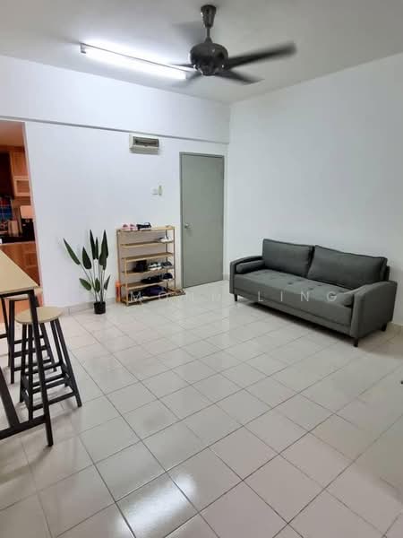 Condominium for Rent at Residensi Laguna (Sunway Belvedere) - Raymond Ling - Living Room - PropertyGuru.com.my