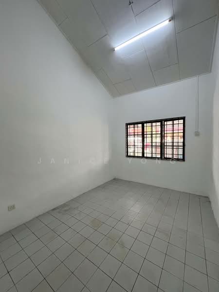 Rumah Teres 1 Tingkat untuk Dijual di Taman Desa Cemerlang (Ulu Tiram) - Janice Yong - Interior - PropertyGuru.com.my