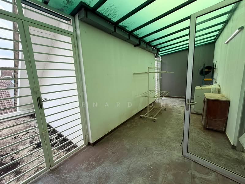 3-storey Terraced House for Sale in Bandar Country Homes (Rawang) - Bernard Ong - Balcony - PropertyGuru.com.my