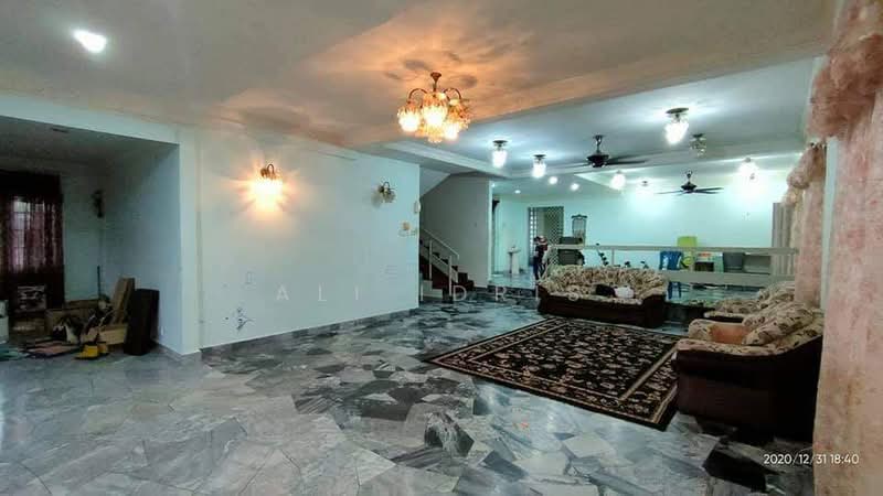 Bungalow for Sale in Pekan Batu 9 (Cheras) - Ali Idris - Living Room - PropertyGuru.com.my