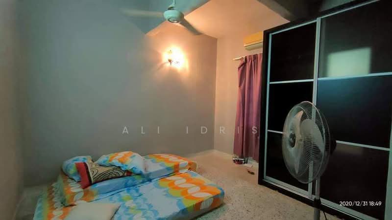 Bungalow for Sale in Pekan Batu 9 (Cheras) - Ali Idris - Bedroom - PropertyGuru.com.my