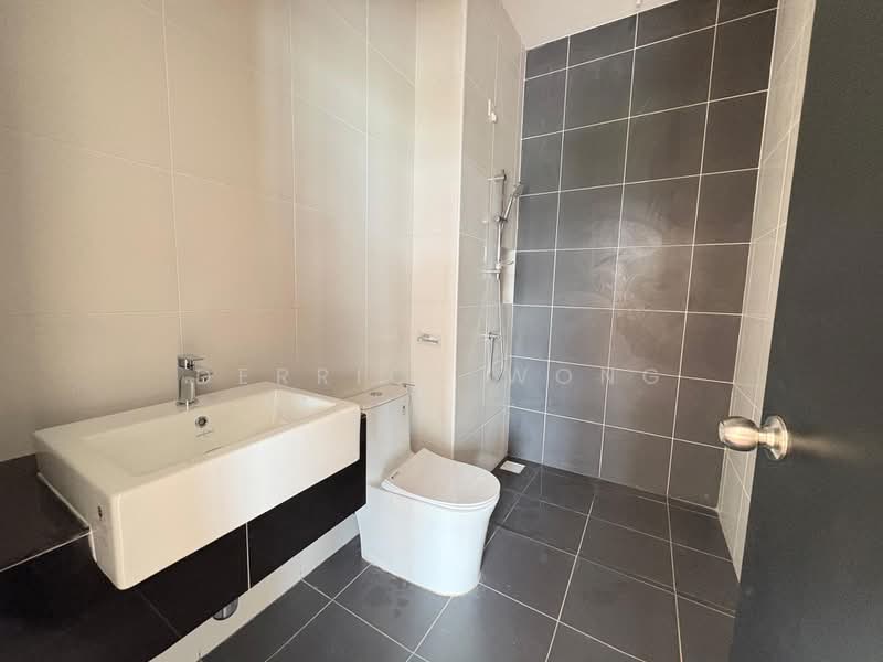 Cluster House for Sale in Eco Botanic (Iskandar Puteri (Nusajaya)) - Derrick Wong - Bathroom - PropertyGuru.com.my