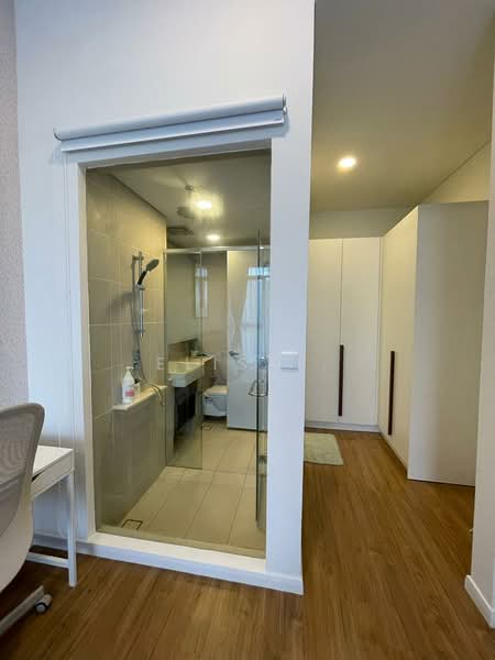 Servis Apartment untuk Disewa di The Ridge - Elisa . - Bathroom - PropertyGuru.com.my