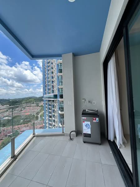 Kondominium untuk Disewa di Sky Condominium (Skyz Residence) - Gordon Tong - Balcony - PropertyGuru.com.my