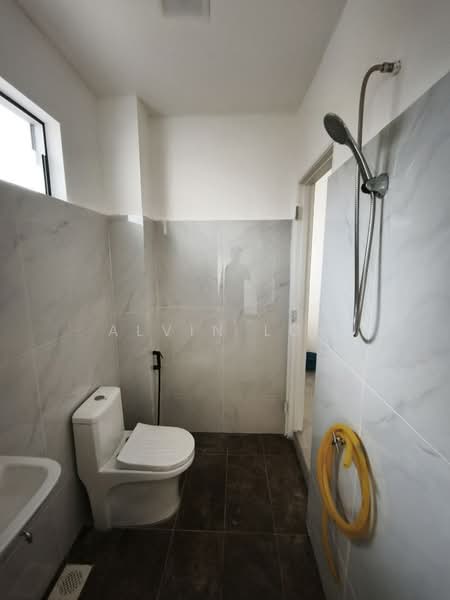Rumah Teres untuk Dijual di Bandar Mahkota Cheras (Cheras) - Alvin Loh - Bathroom - PropertyGuru.com.my