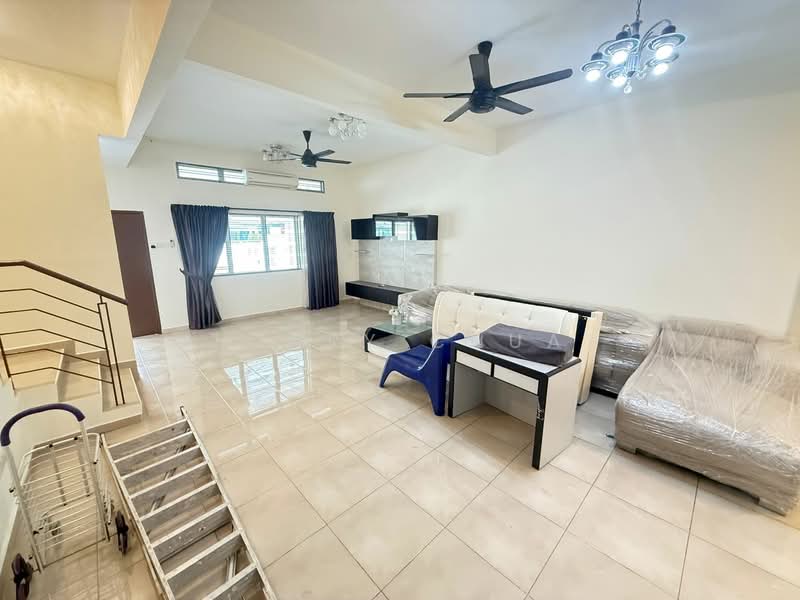 2-storey Terraced House for Rent in Taman Nusa Sentral (Iskandar Puteri (Nusajaya)) - Merry Chua - Living Room - PropertyGuru.com.my
