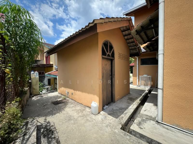 Rumah Banglo untuk Dijual di Seksyen 3 (Bangi) - Ali Idris - Exterior - PropertyGuru.com.my