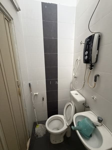 1-storey Terraced House for Sale in Kampar Putra (Kampar) - Kelvin Foo - Bathroom - PropertyGuru.com.my