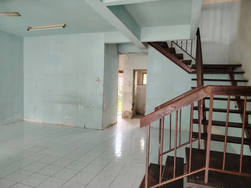 Rumah Teres 2 Tingkat untuk Dijual di Taman Lestari Putra (Seri Kembangan) - Vincent Yeoh - Interior - PropertyGuru.com.my