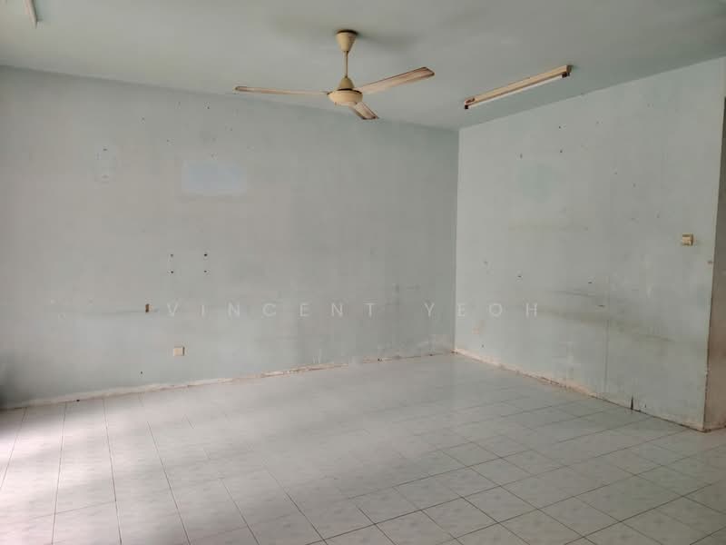 Rumah Teres 2 Tingkat untuk Dijual di Taman Lestari Putra (Seri Kembangan) - Vincent Yeoh - Interior - PropertyGuru.com.my