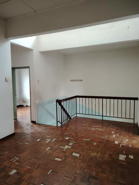 Rumah Teres 2 Tingkat untuk Dijual di Taman Lestari Putra (Seri Kembangan) - Vincent Yeoh - Interior - PropertyGuru.com.my