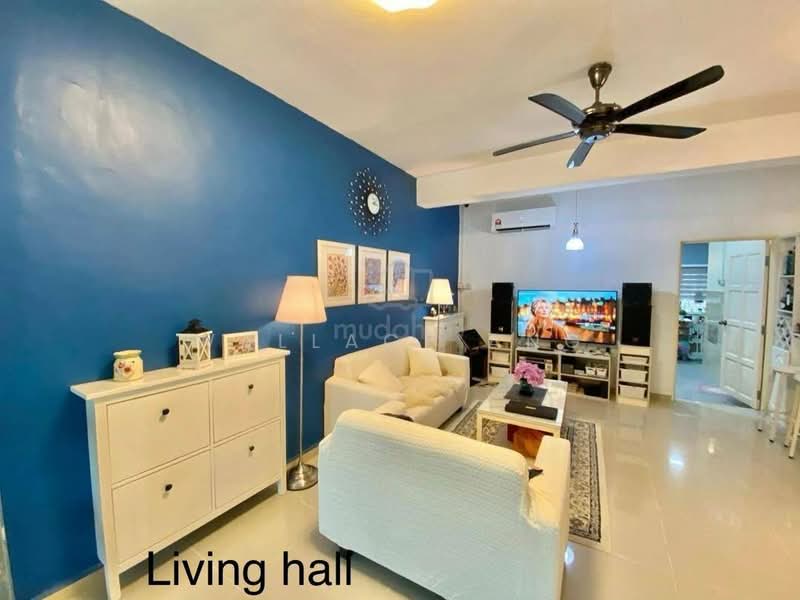 2.5-storey Terraced House for Sale in Saleng (Senai) - Wallace Ang - Living Room - PropertyGuru.com.my