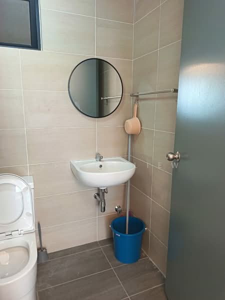 Service Residence for Rent at Parkland Residence - VICTOR LIEW - Bathroom - PropertyGuru.com.my