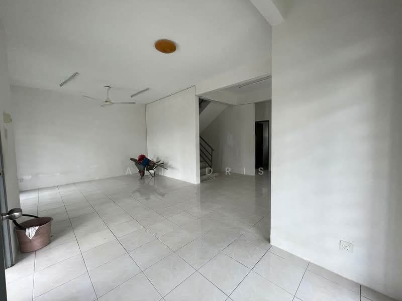Rumah Teres 2.5 Tingkat untuk Dijual di Taman Salak Perdana (Dengkil) - Ali Idris - Interior - PropertyGuru.com.my