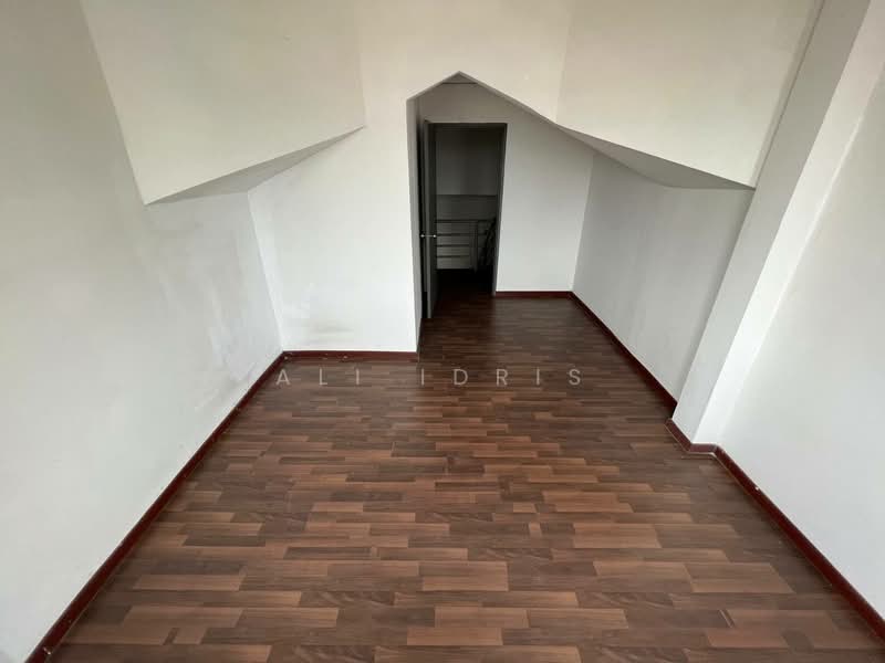 Rumah Teres 2.5 Tingkat untuk Dijual di Taman Salak Perdana (Dengkil) - Ali Idris - Interior - PropertyGuru.com.my